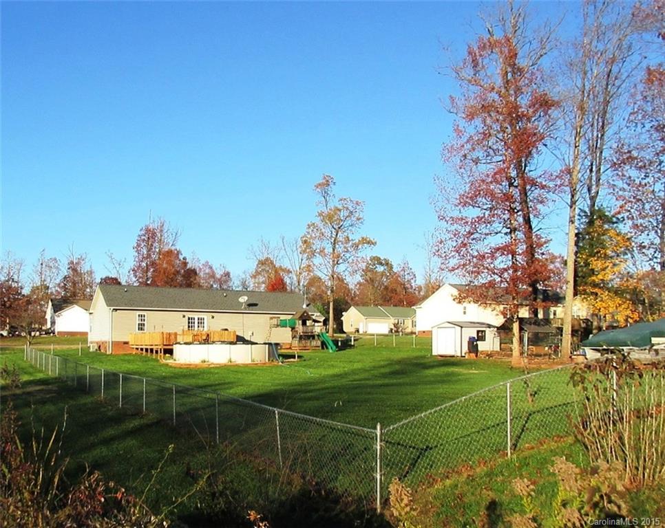 Beagle Club Commons - Residential