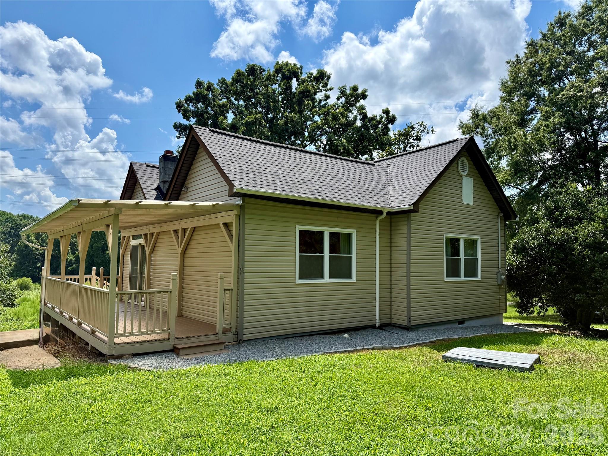 910 Hopewell Church Road