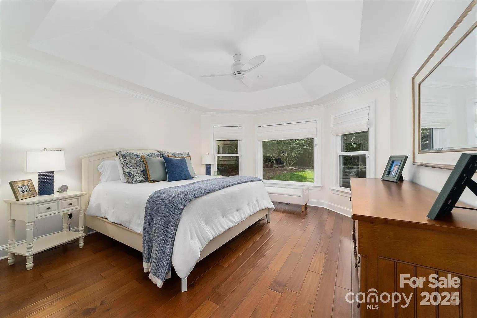 The Peninsula - Residential