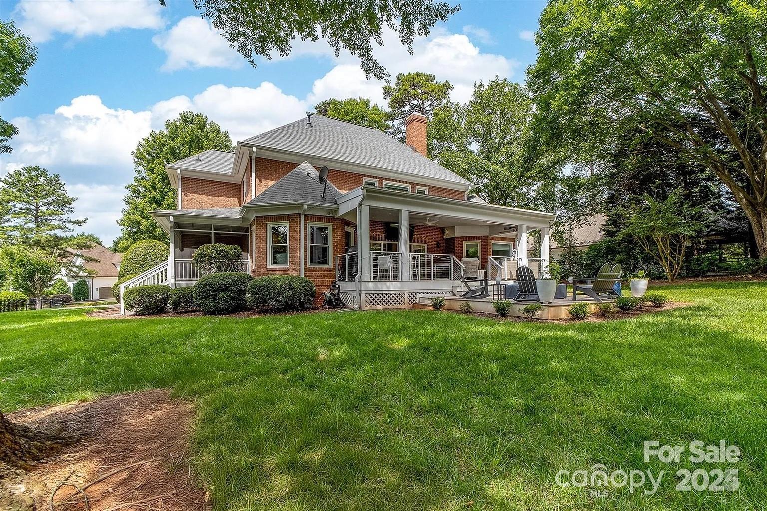 The Peninsula - Residential