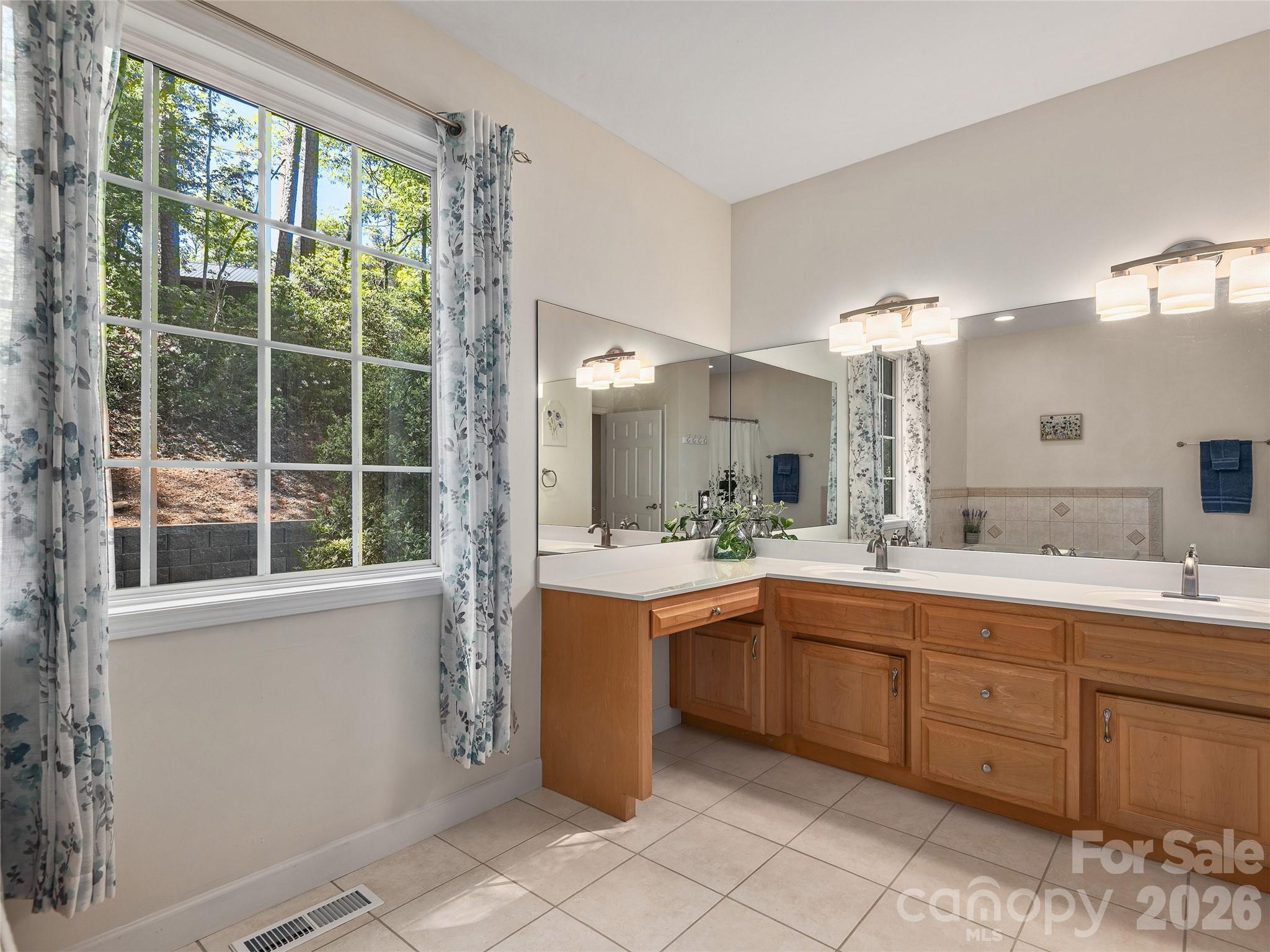 Lake Adger - Residential