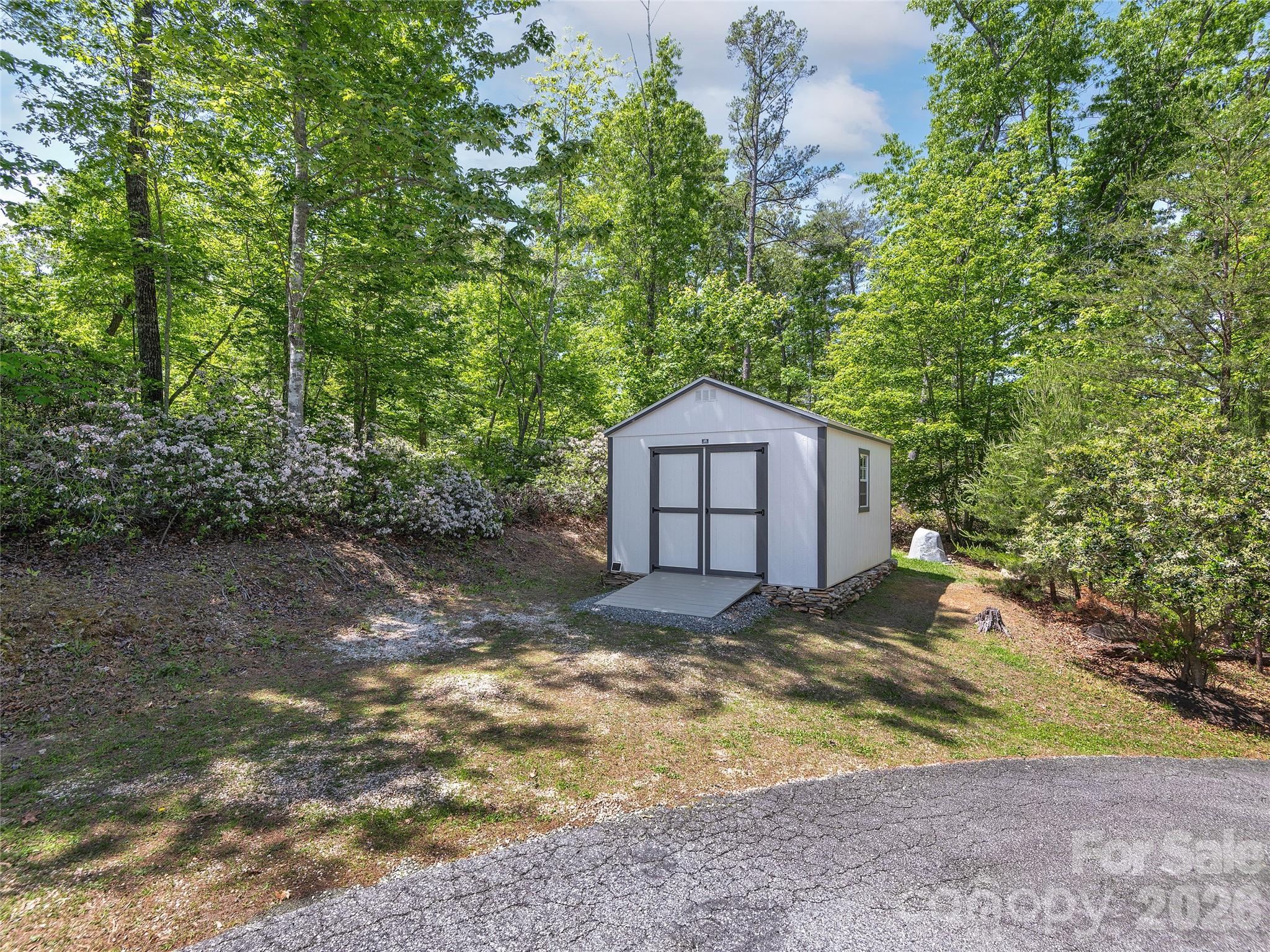 Lake Adger - Residential
