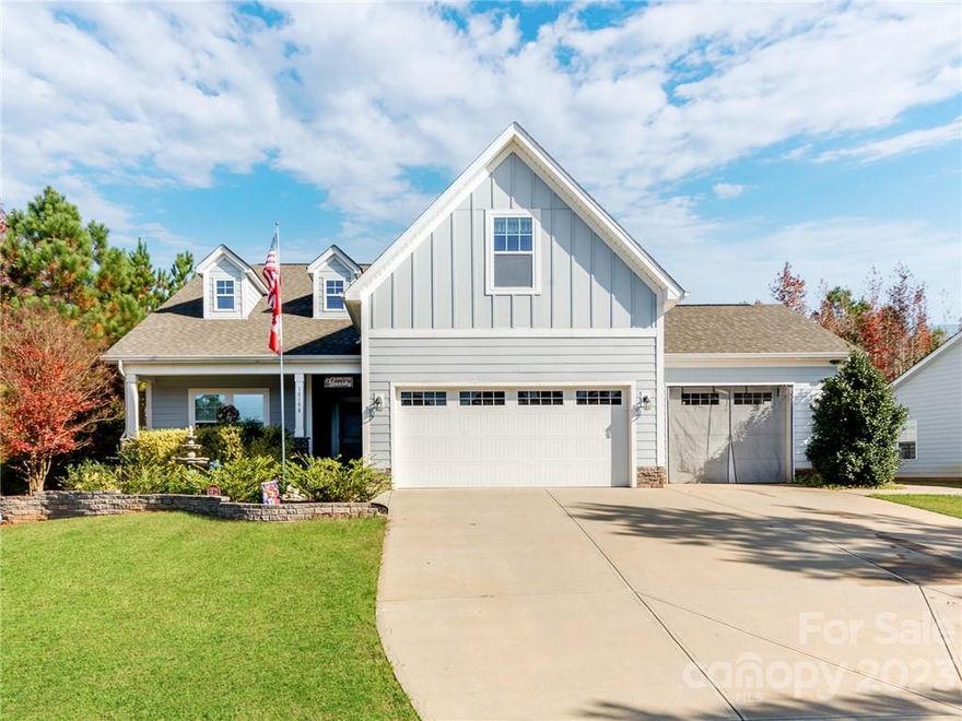 BIG LAKE-View setting! This Beautiful 3bd 2 bth, 1.5 story Ranch Home, is a true study of sophistication and design & positioned in one of Lancaster's most Exclusive Waterfront Lake and Golf neighborhoods!  The Fenced-in Back Yard Boast with details & privacy with a Large stacked stone Waterfall, pergola, firepit, and an enclosed sunroom with a natural gas grill & hot tub!  Upon entry, you are greeted with high ceilings & heavy crown molding all throughout the home including loads of upgrades. The home has an Open Concept, a Large modern well-equipped kitchen & butlery with high-end granite countertops, a large center island with a breakfast bar, high-end custom cabinetry, and an overall exceptionally large floorplan. Cozy up in the firepit outside, or the heated enclosed porch for some great conversation with friends and family. Enjoy all the amenities including, fishing, community activities, swimming, boating, kayaking, and of course golfing.