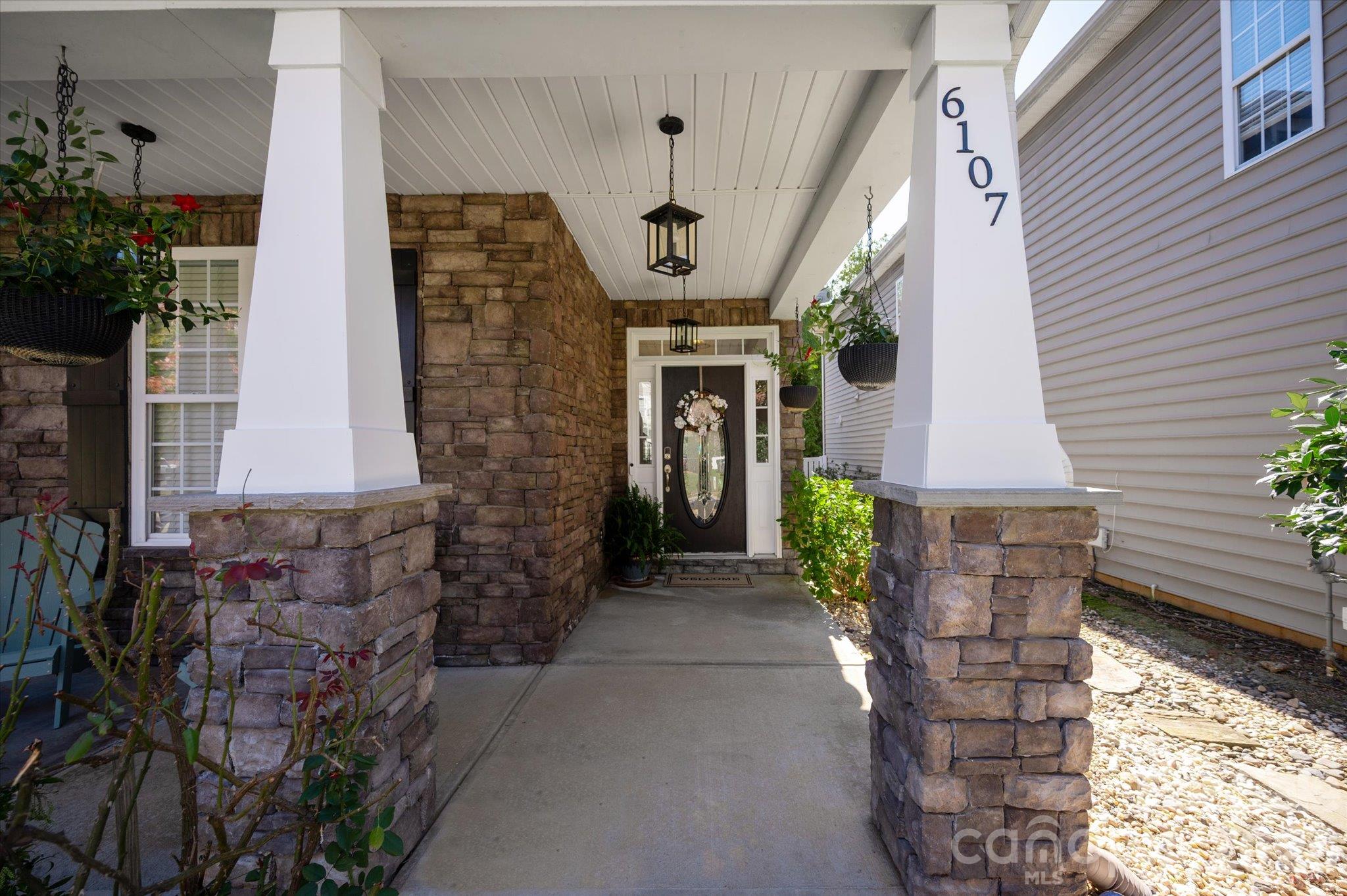 6107 Cactus Valley Road