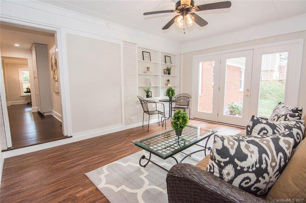 Country Club Acres - Residential