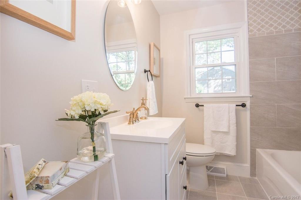 Country Club Acres - Residential