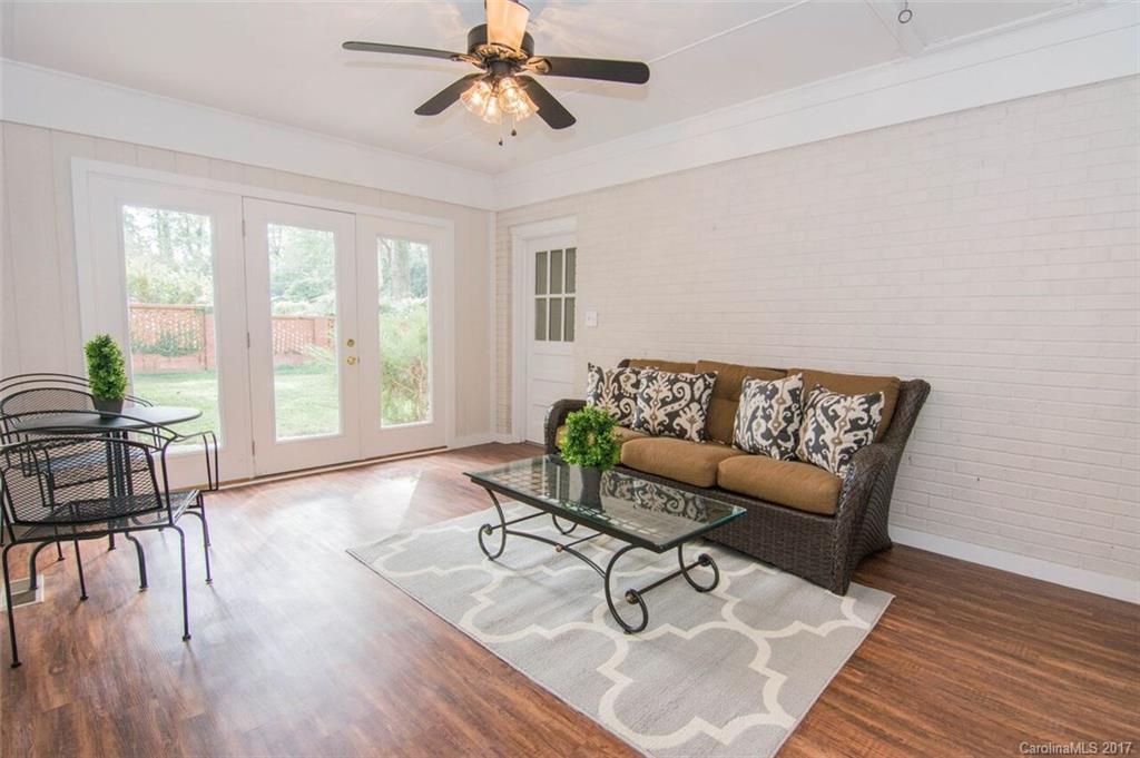 Country Club Acres - Residential