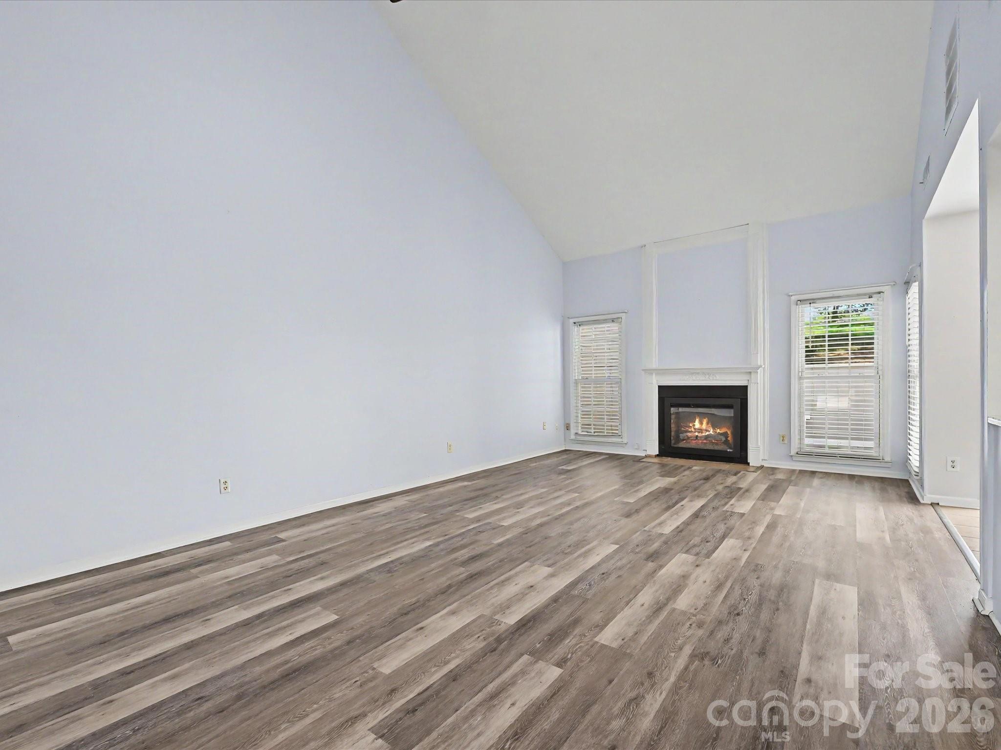 Renaissance on Carmel II - Residential