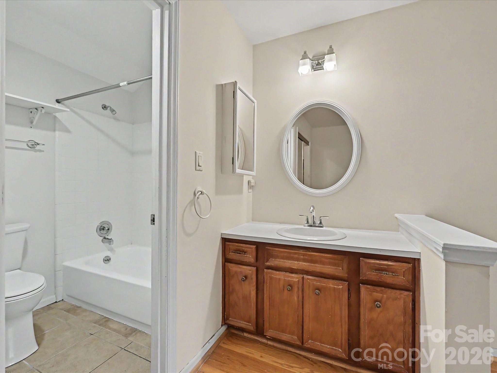 Renaissance on Carmel II - Residential