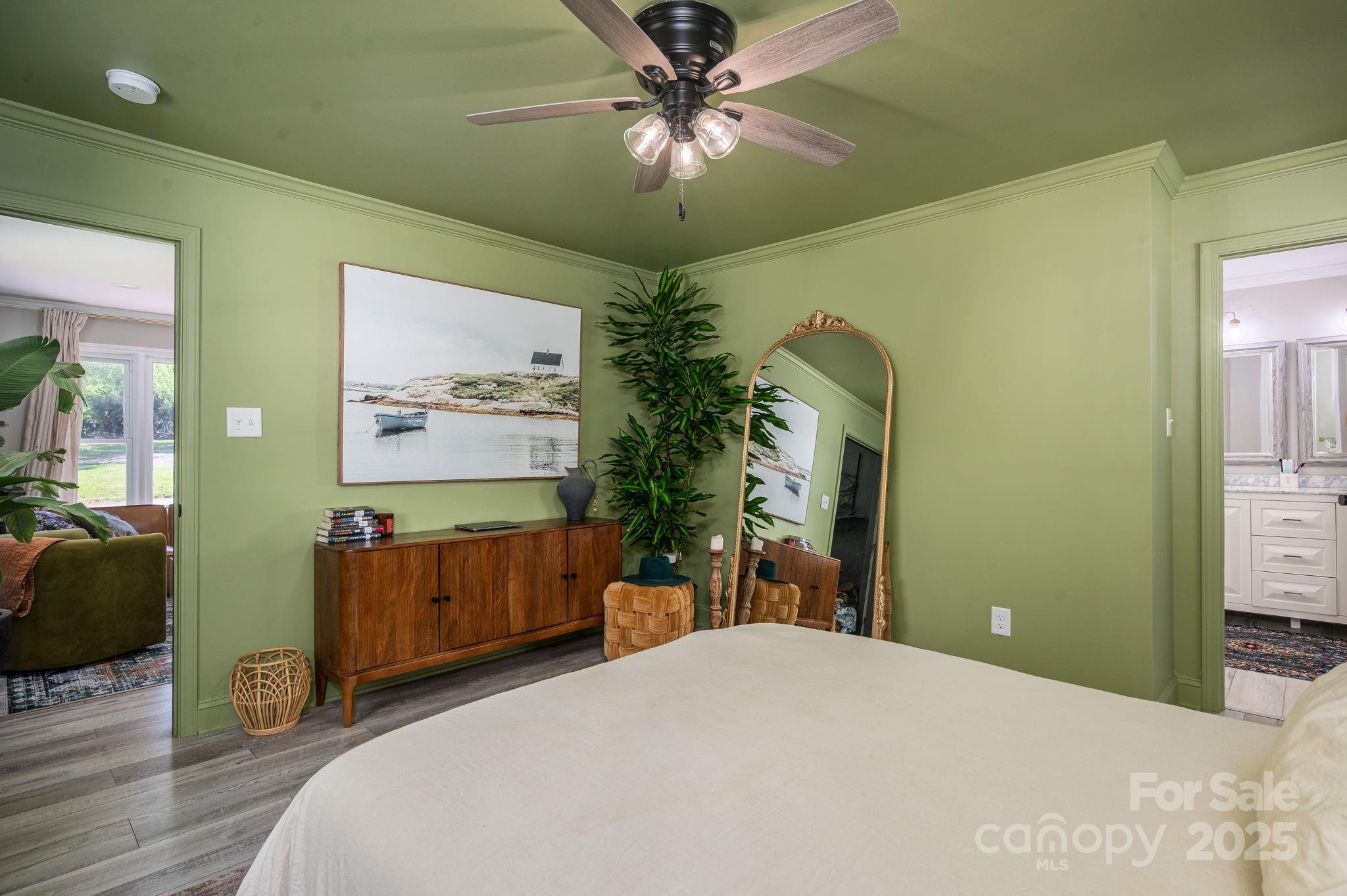 Davidson, North Carolina 28036, United States, 5 Bedrooms Bedrooms, ,3 BathroomsBathrooms,Residential,Active,112423