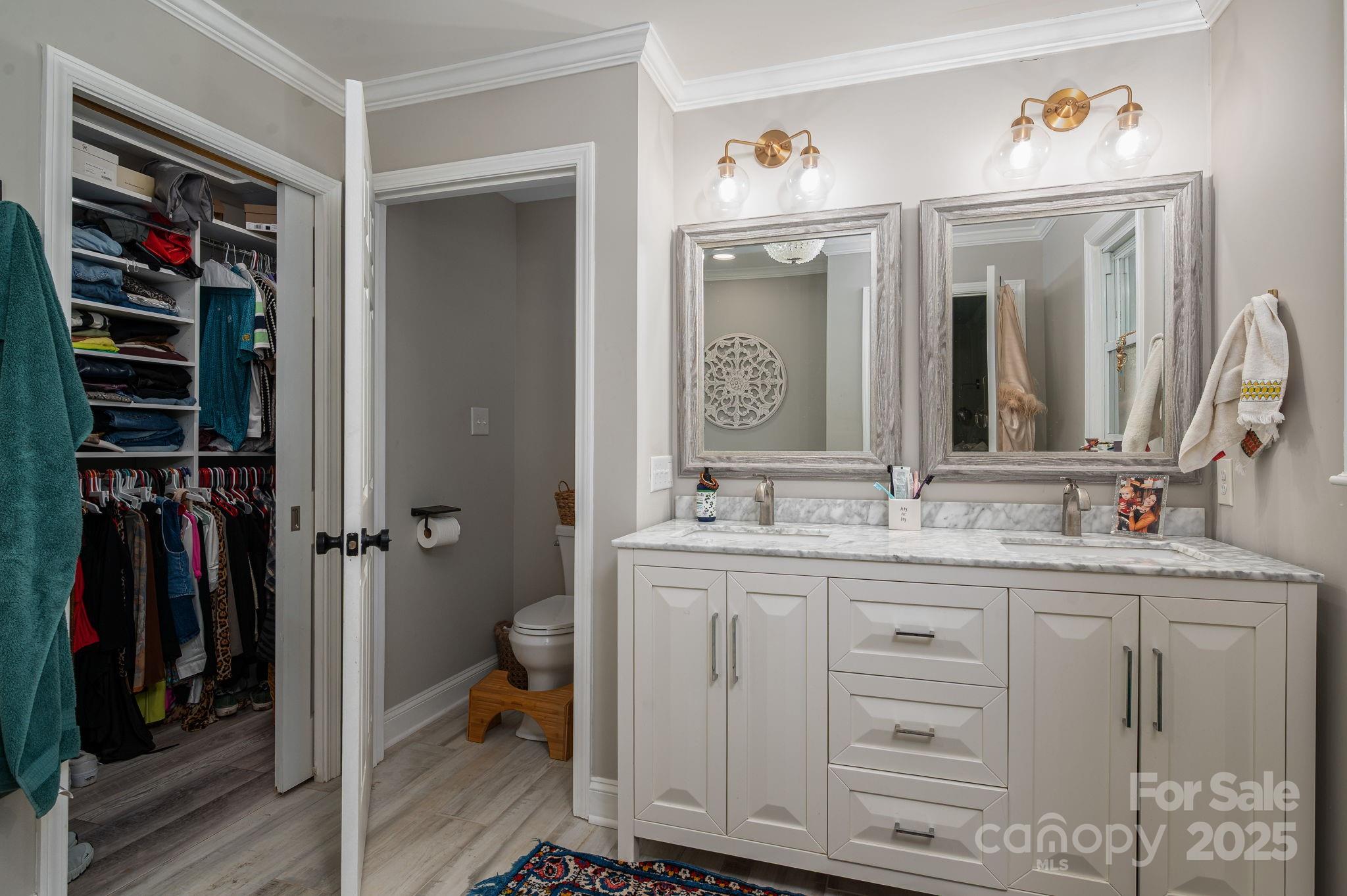 Davidson, North Carolina 28036, United States, 5 Bedrooms Bedrooms, ,3 BathroomsBathrooms,Residential,Active,112423