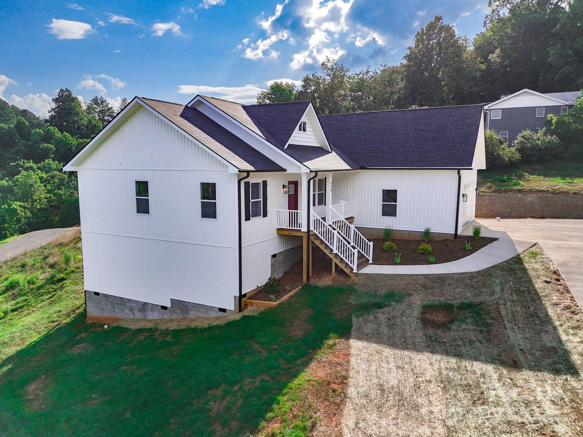 220 Pine Ridge Road