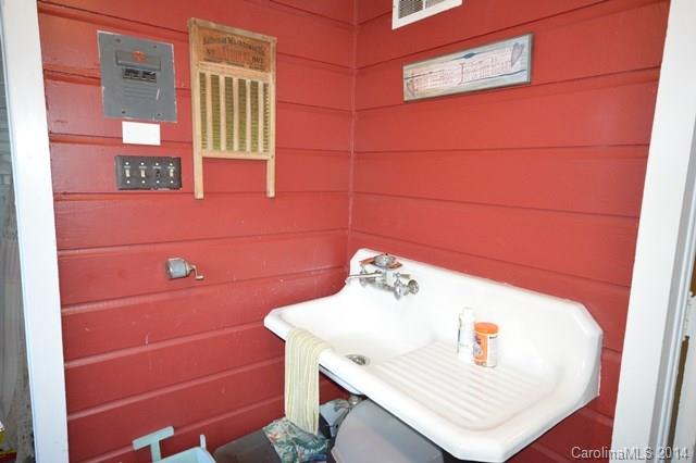 Seventeen Acres - Residential