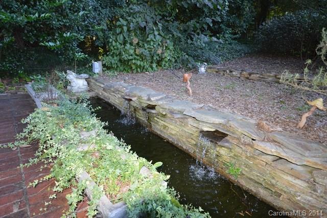 Seventeen Acres - Residential