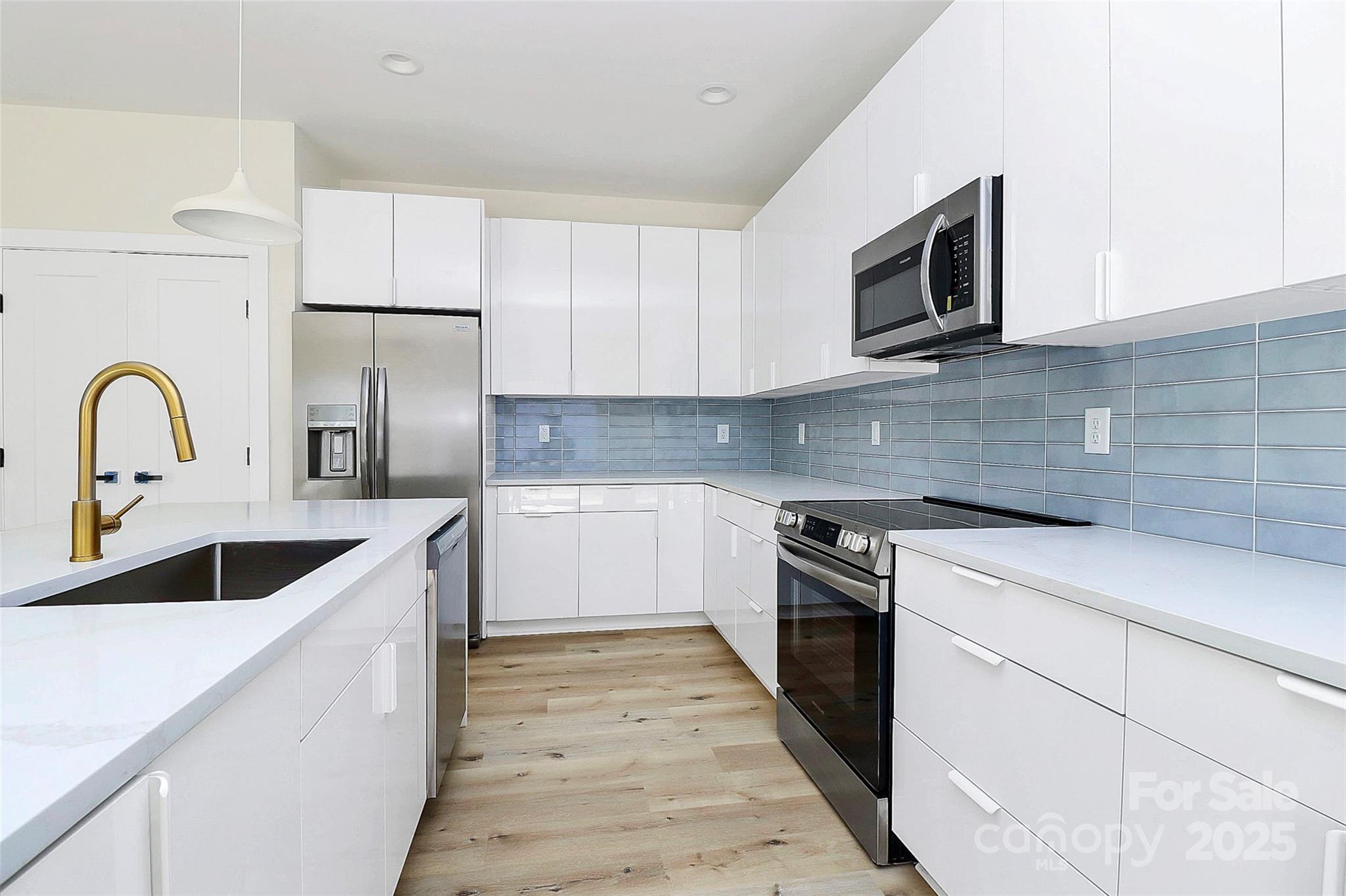 Royal Oaks - Residential