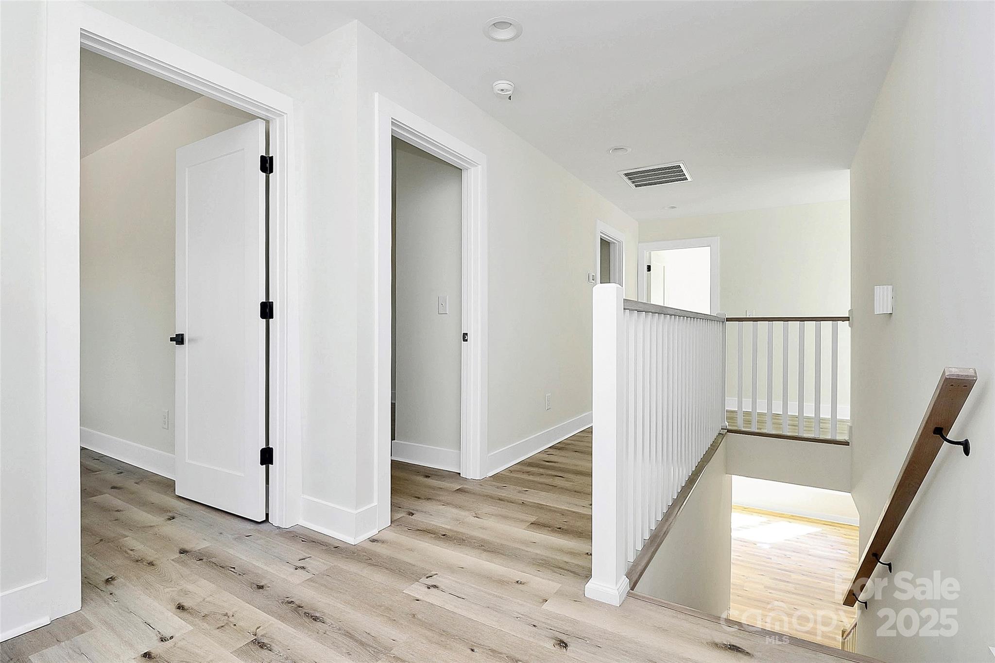 Royal Oaks - Residential