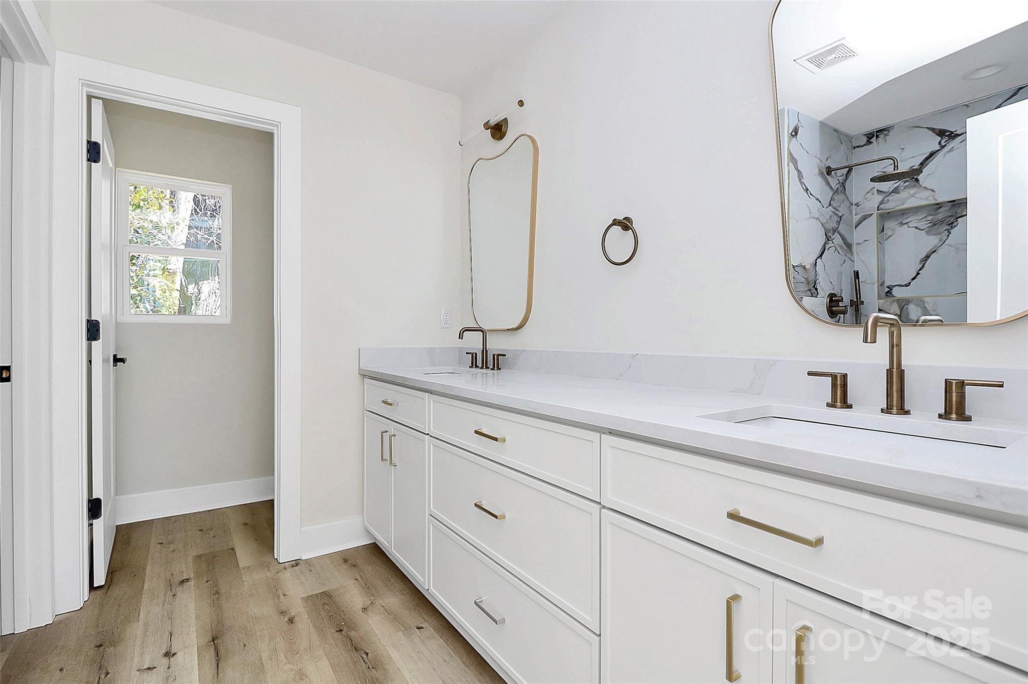 Royal Oaks - Residential