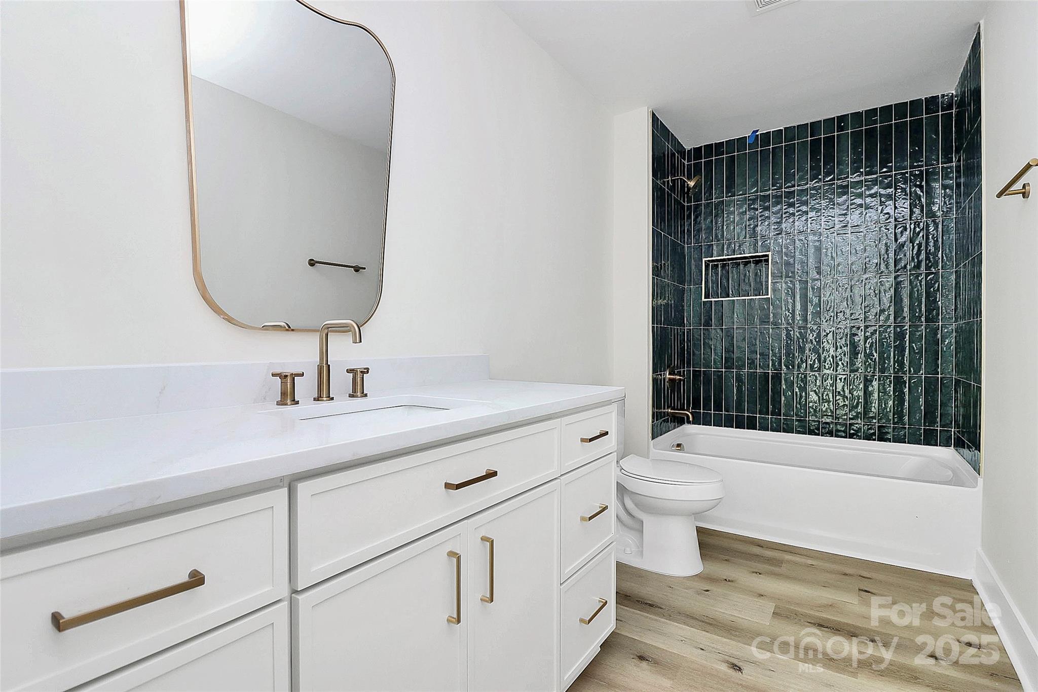 Royal Oaks - Residential