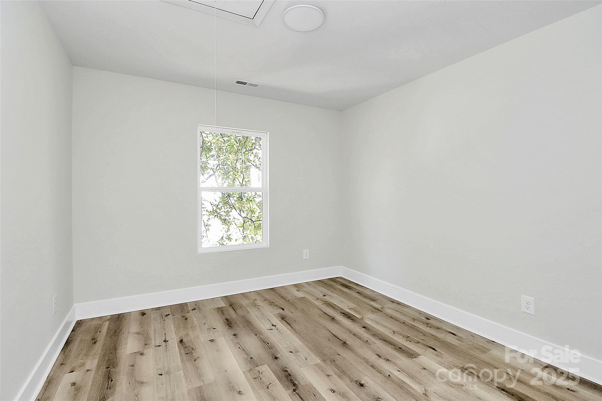 Royal Oaks - Residential