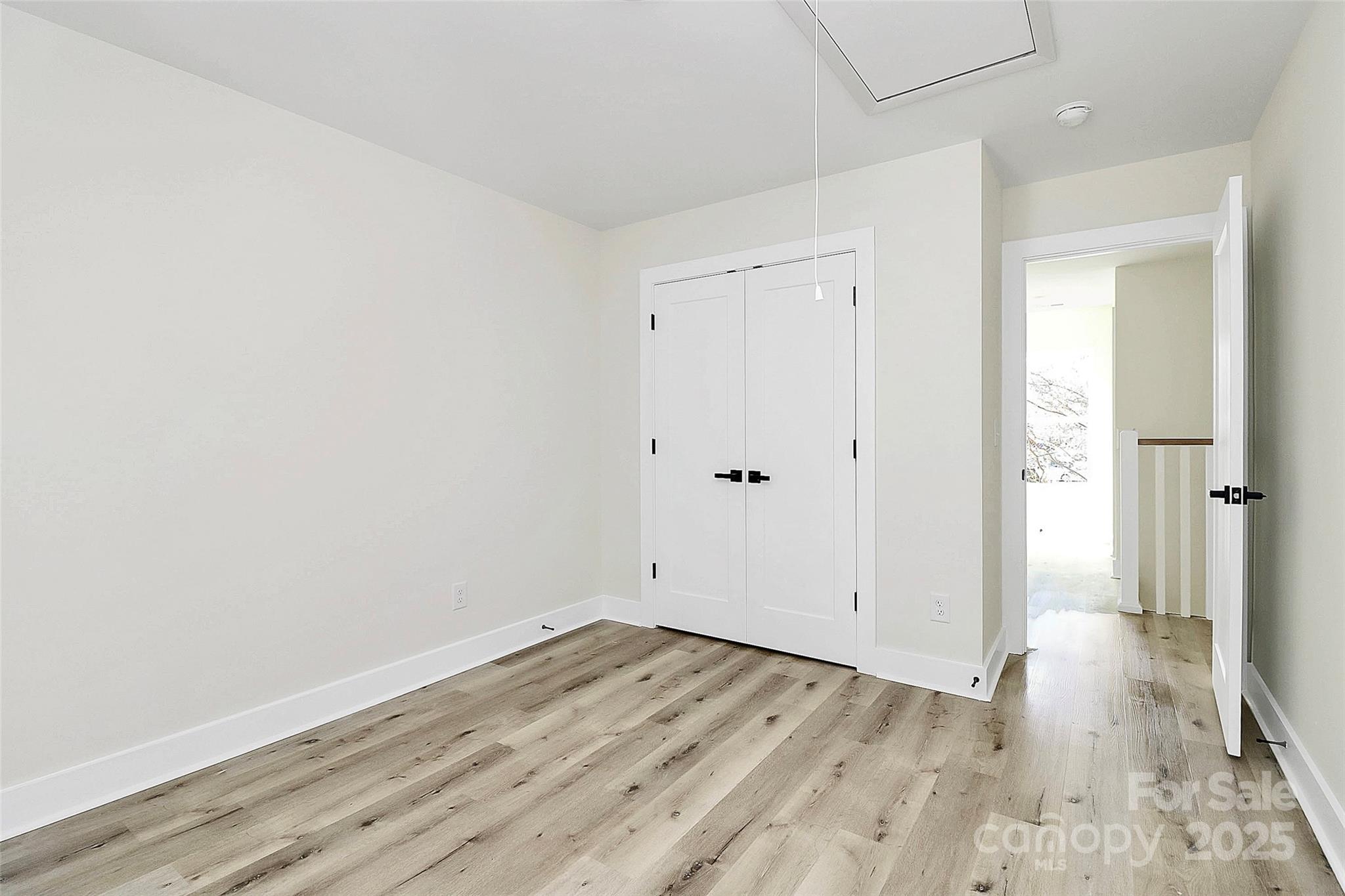 Royal Oaks - Residential