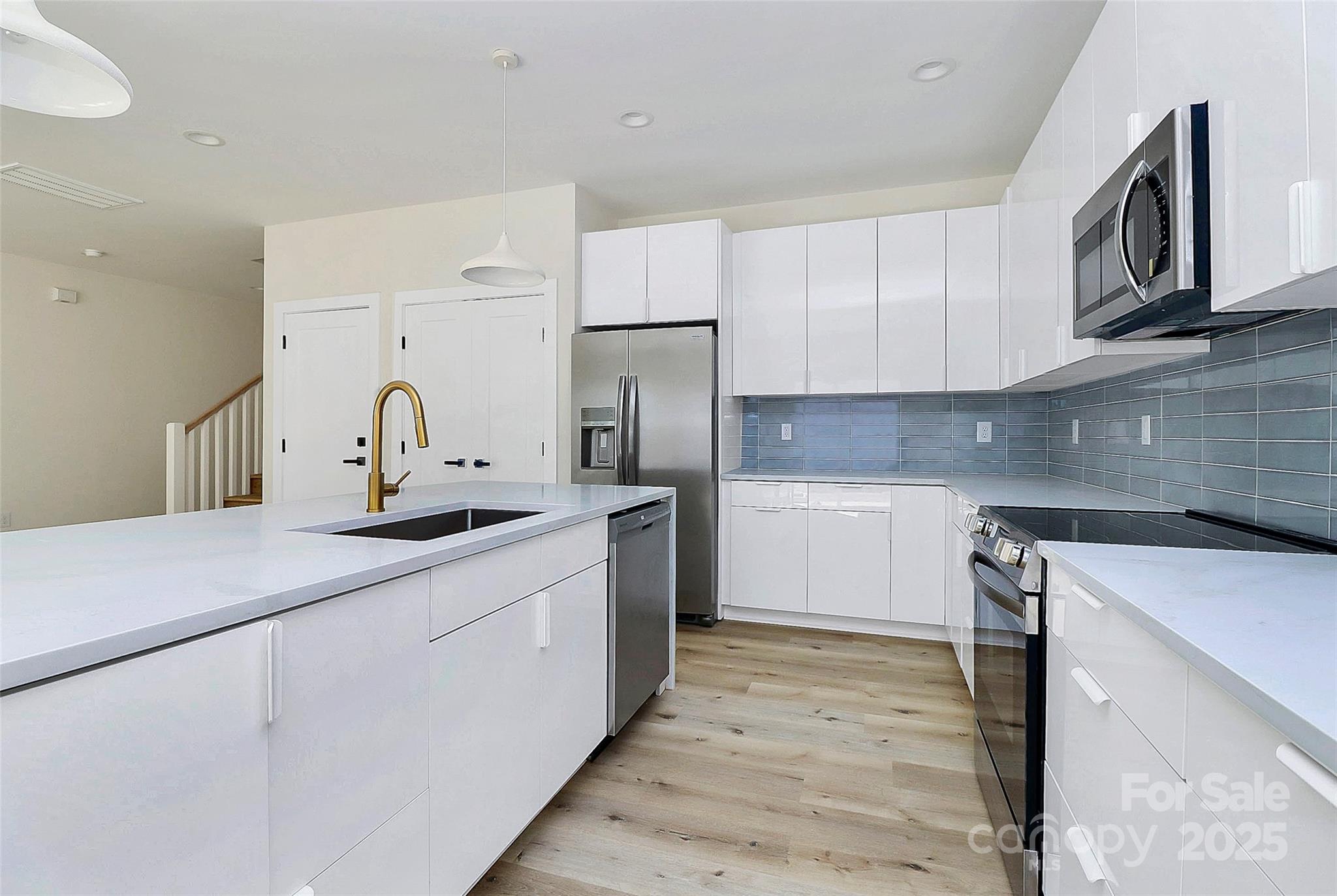 Royal Oaks - Residential