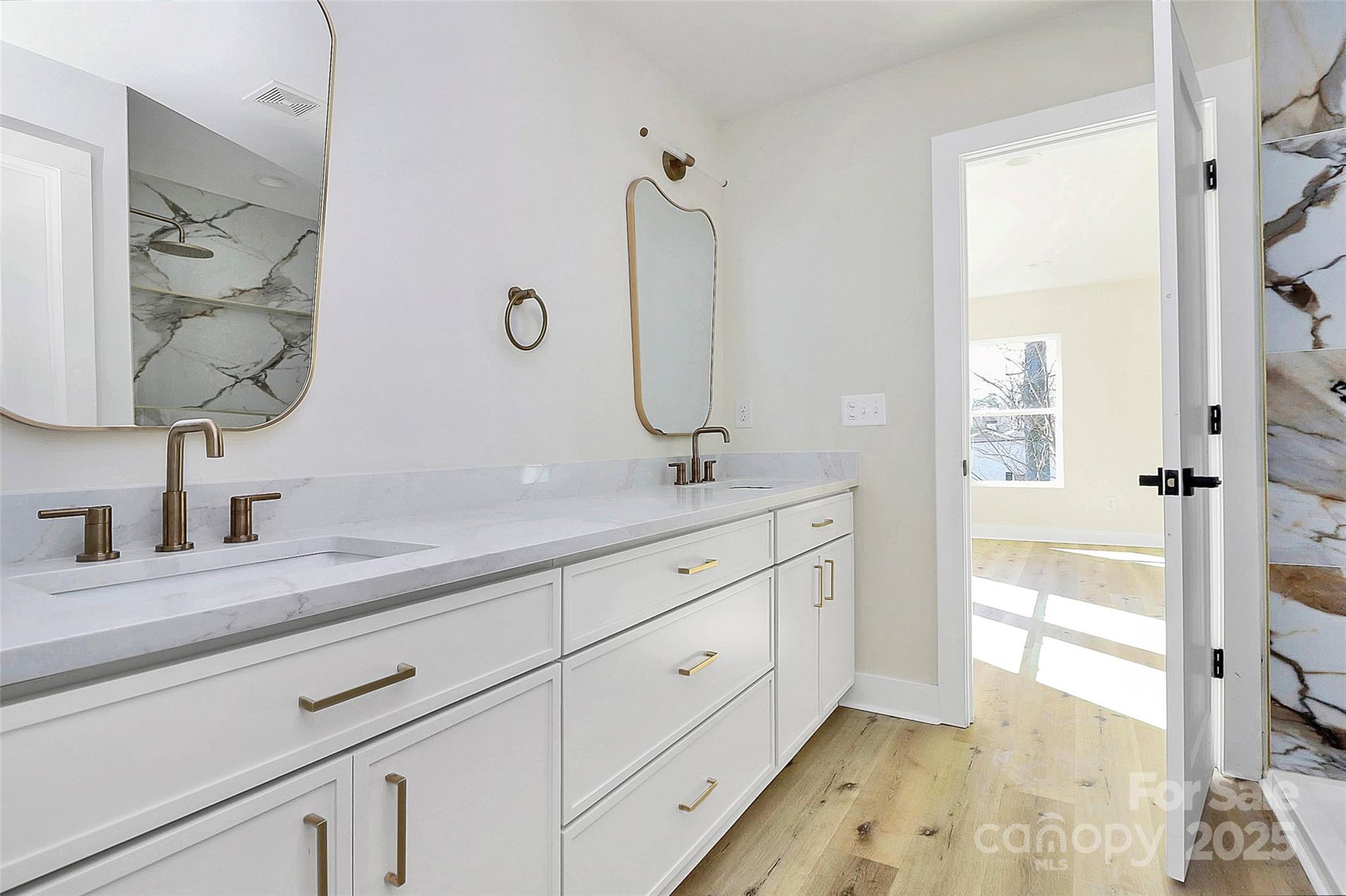 Royal Oaks - Residential