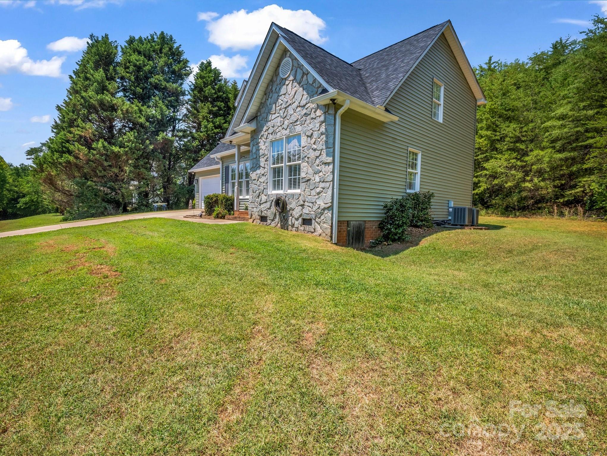189 Meadow Crossing Drive