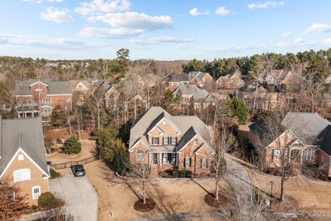 Photo of 13633 Glen Abbey Drive, Charlotte, NC 28278 (MLS # 4097873)