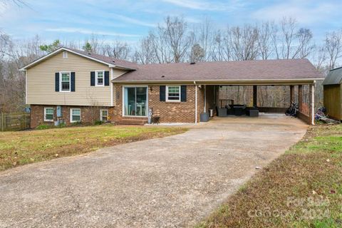 A home in Hickory