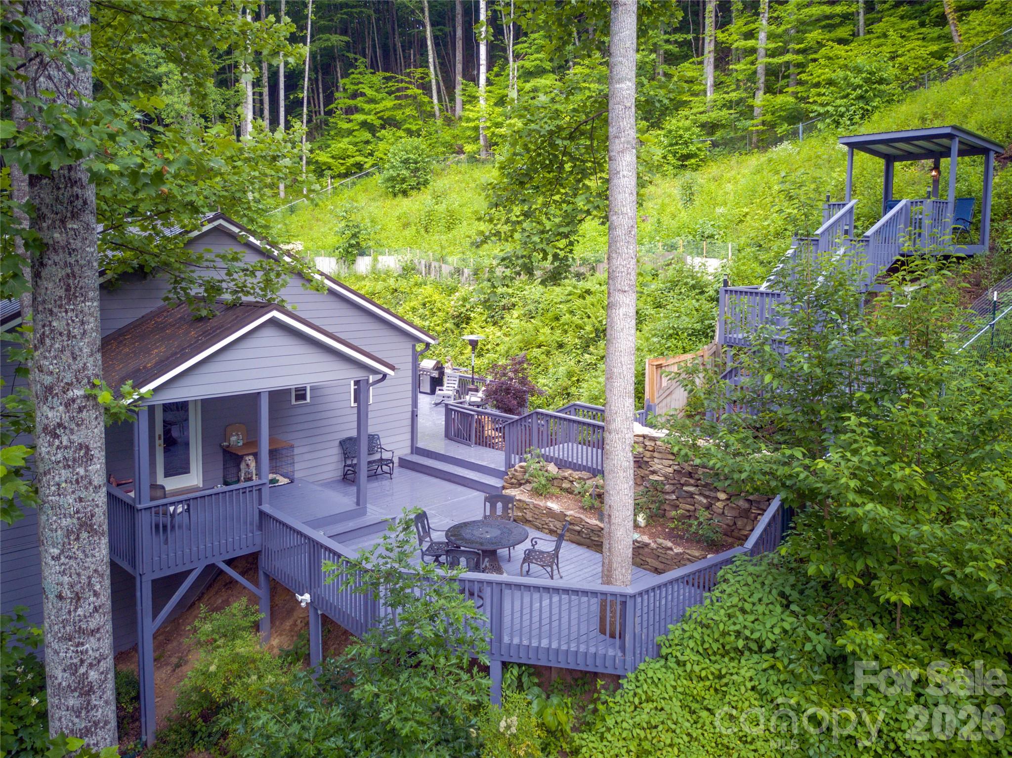 7 Higel Lane