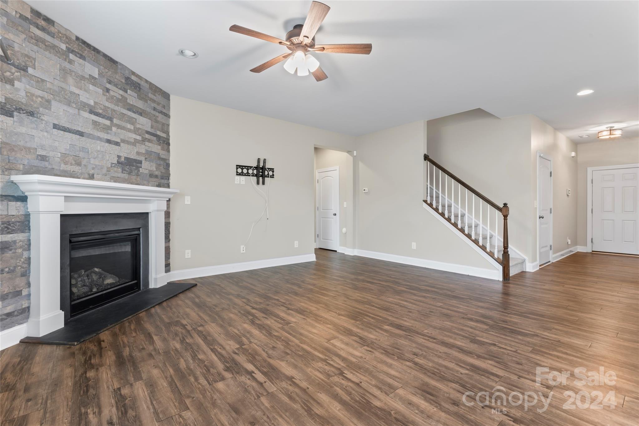 Founders Reserve - Residential