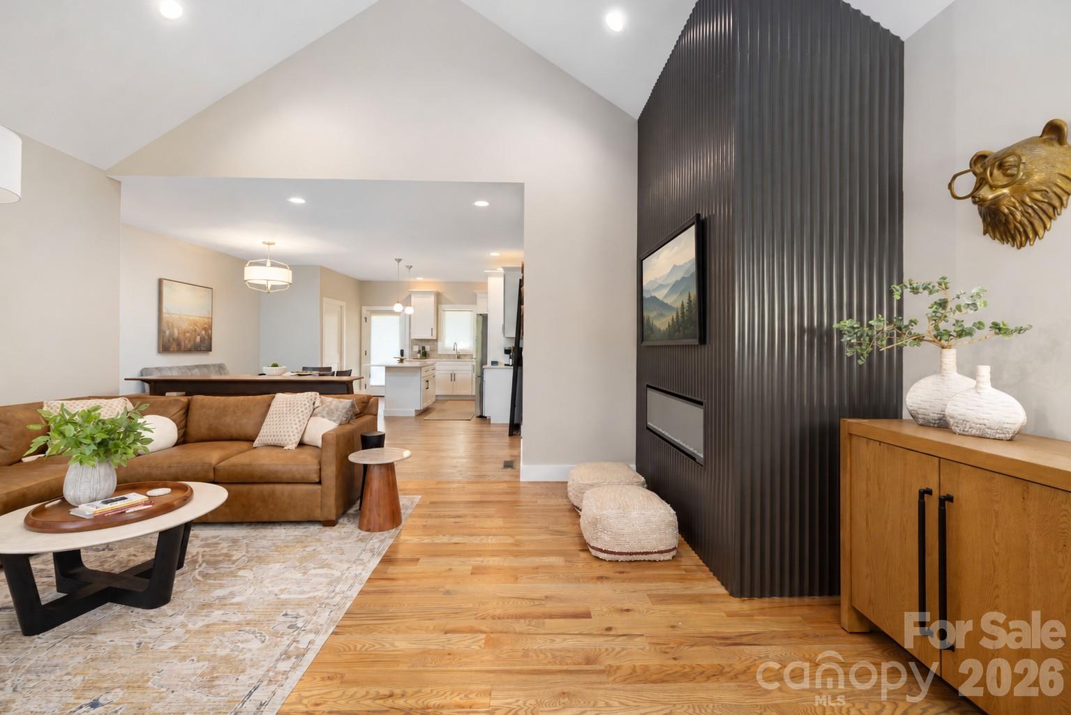 3 Mountain View Avenue