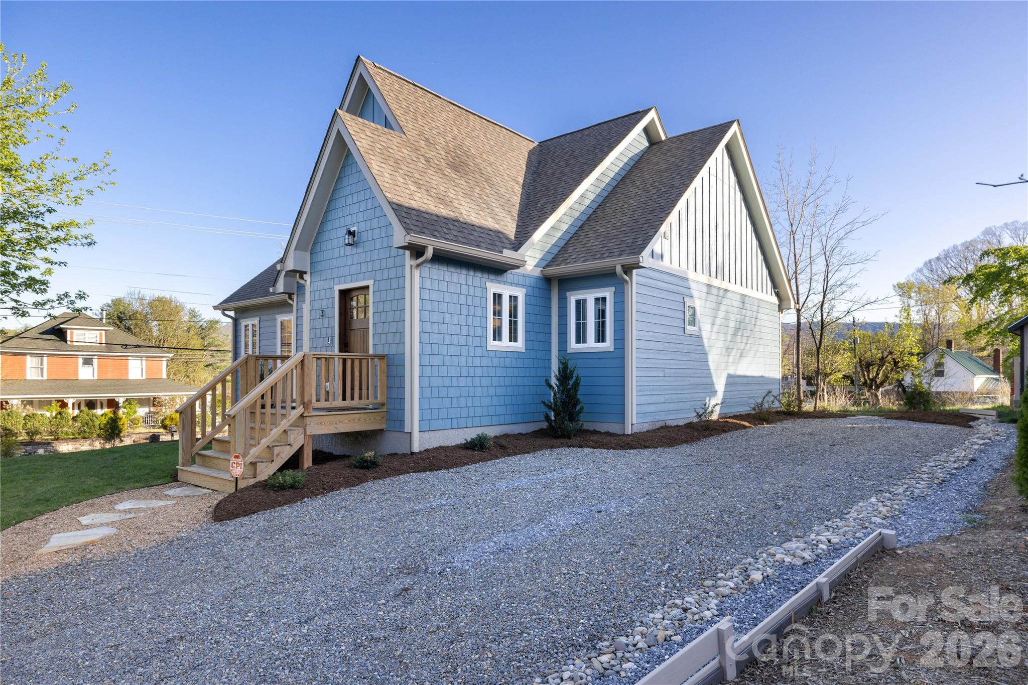3 Mountain View Avenue