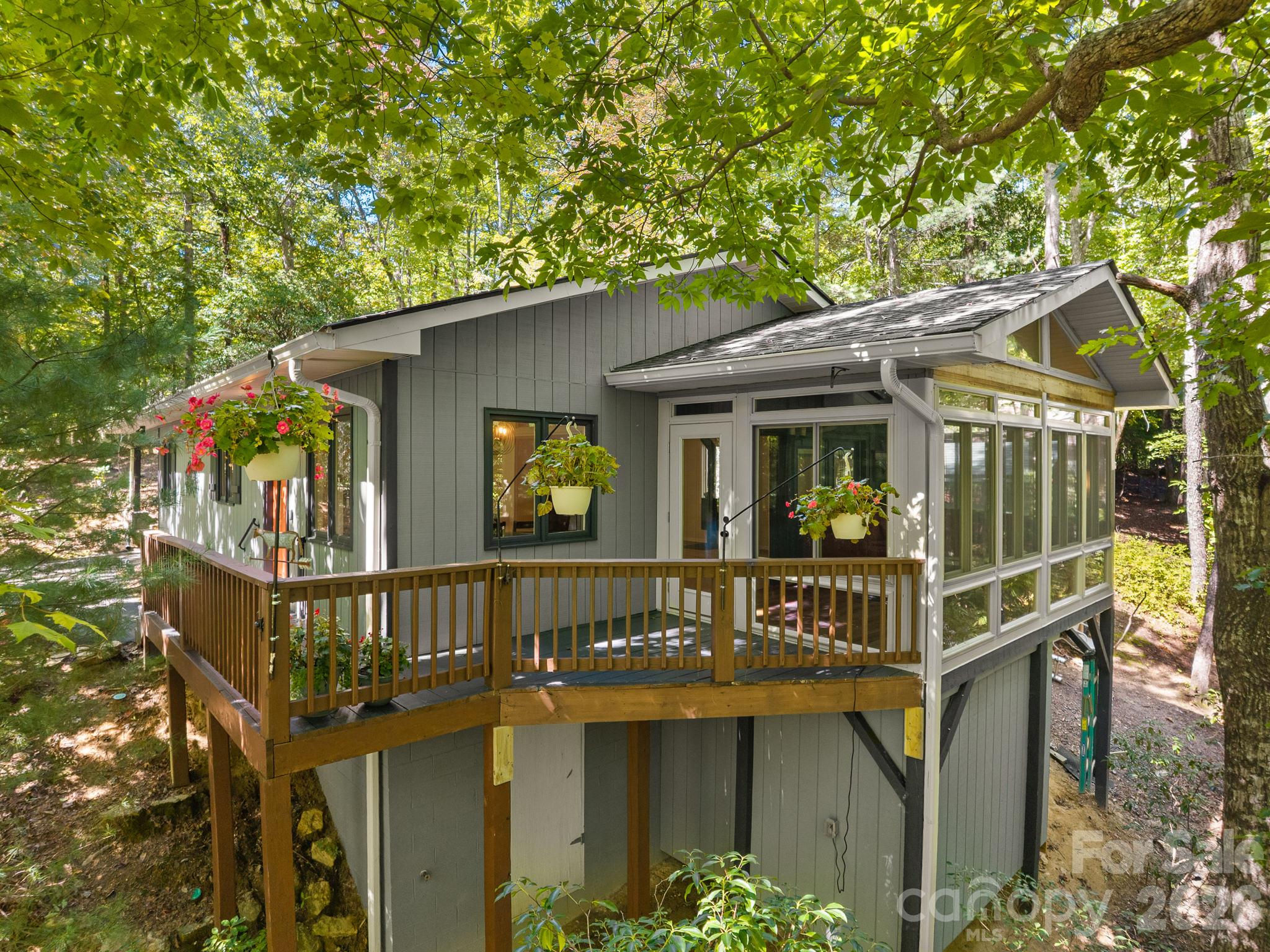 1238 Soquili Drive