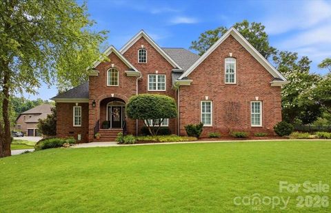Photo of 201 Commodore Court, Belmont, NC 28012 (MLS # 4392738)