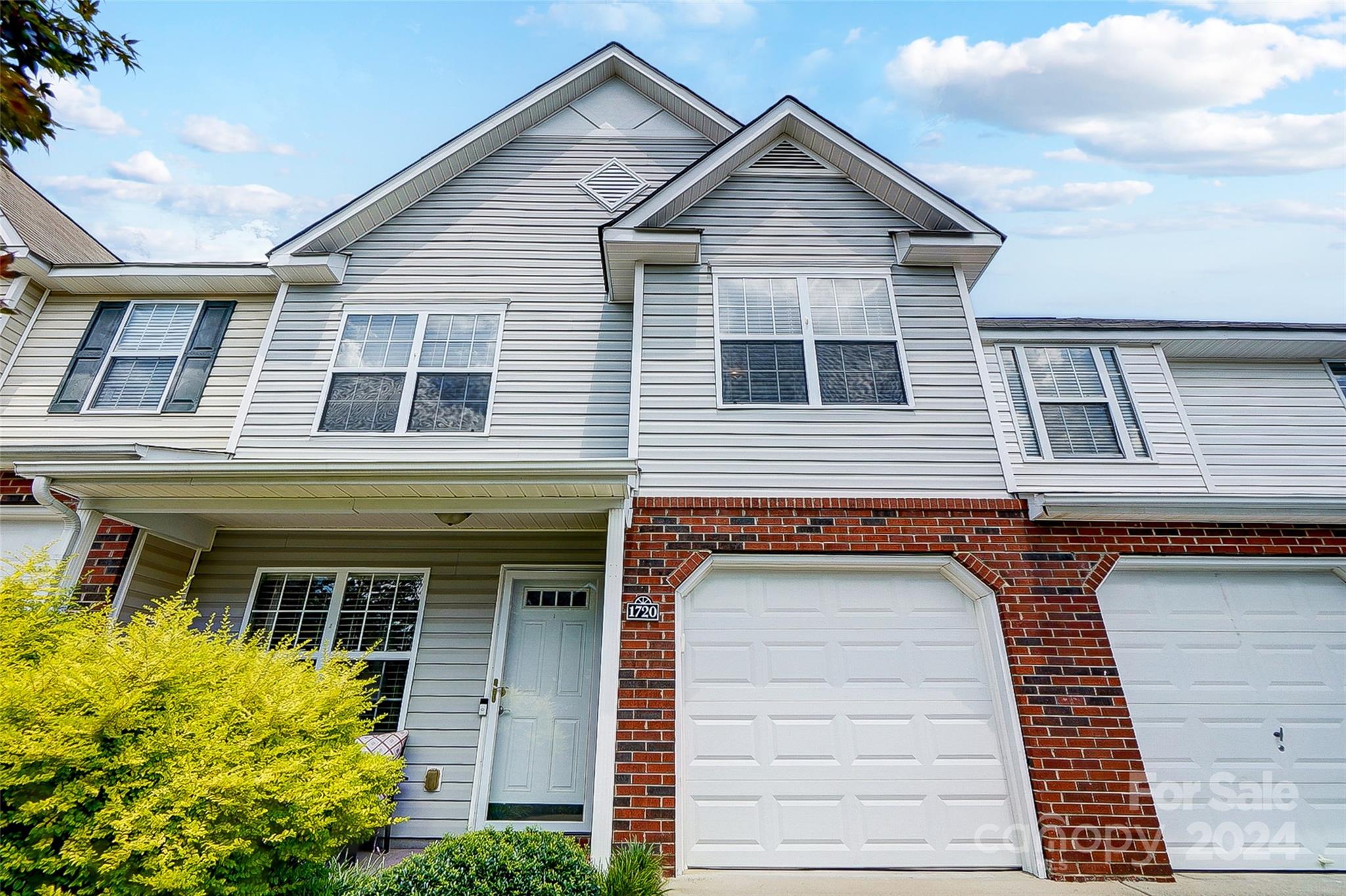 Lexington Commons - Residential