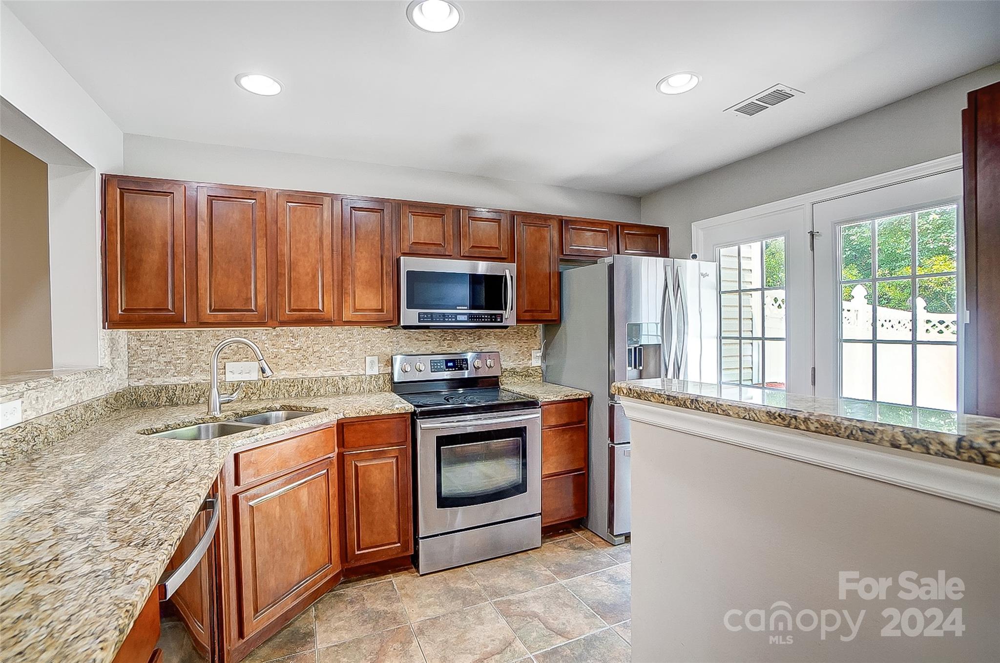 Lexington Commons - Residential