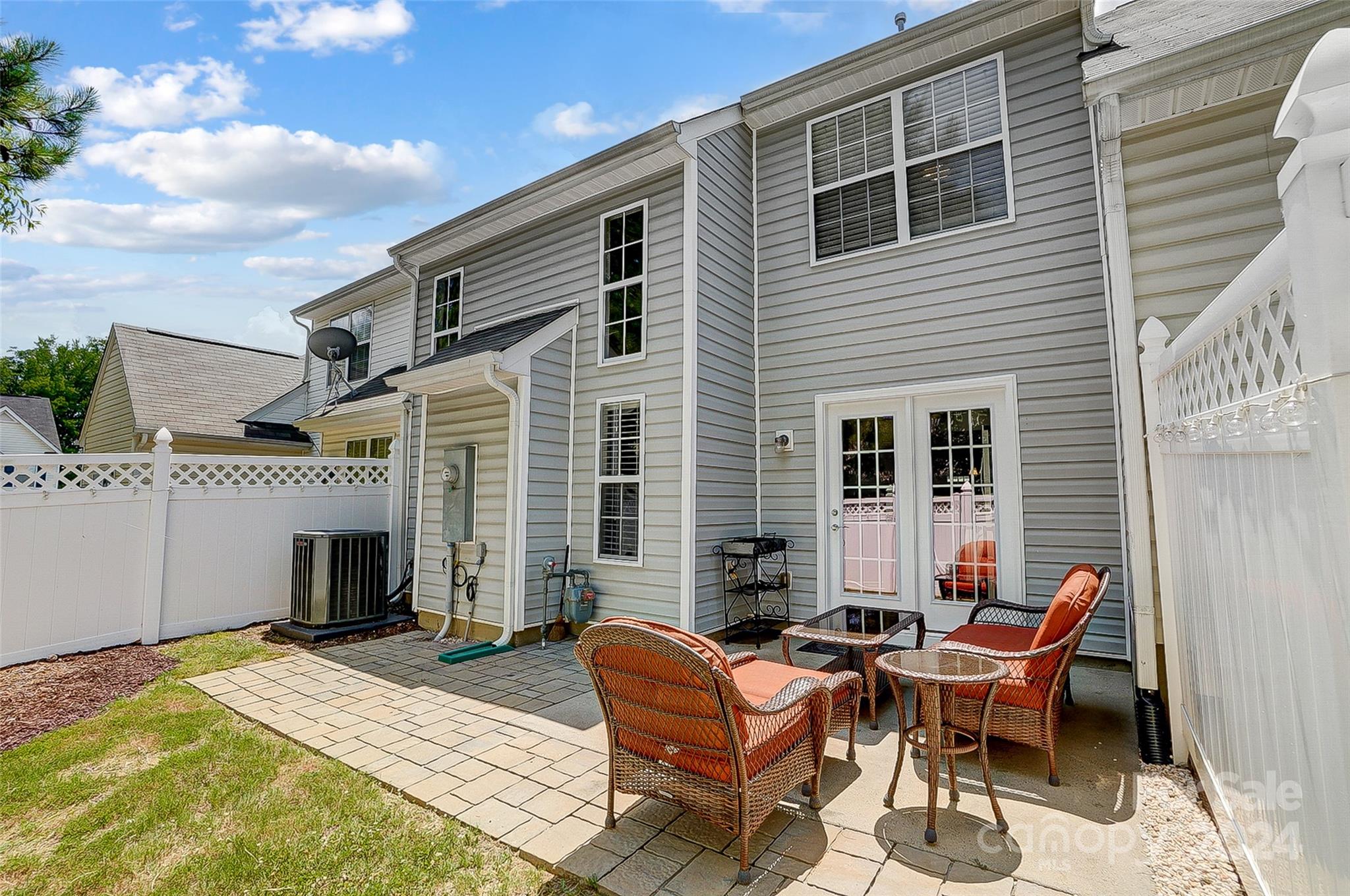 Lexington Commons - Residential