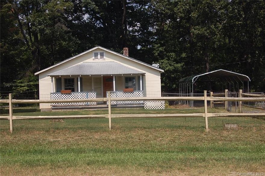 Great buy for someone that wants room to expand.  Cash only. Neither seller or listing broker will make any statement as to representation of condition or use of the property. Buyer or buyers agent is to verify all information.