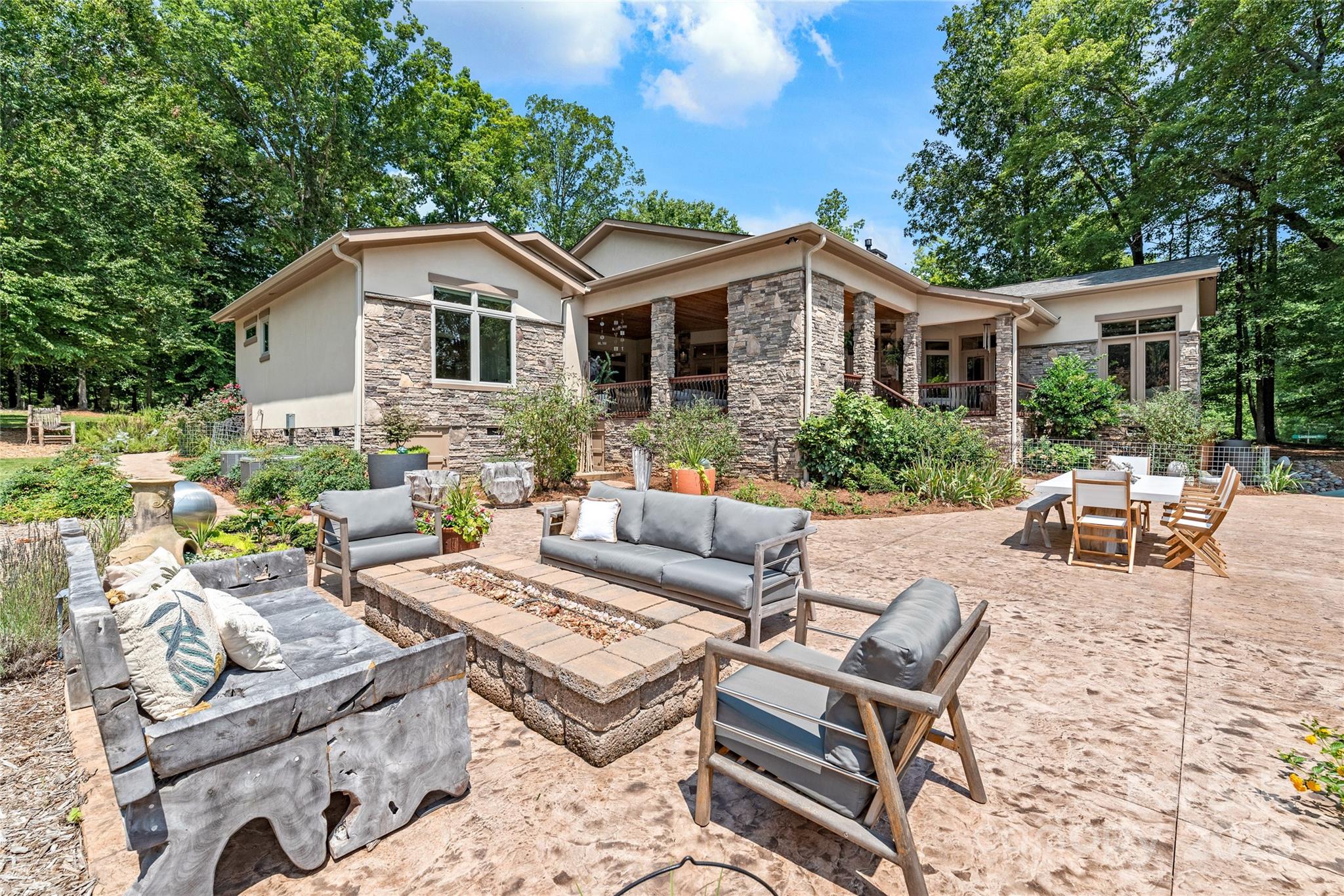 Lochaven Estates - Residential