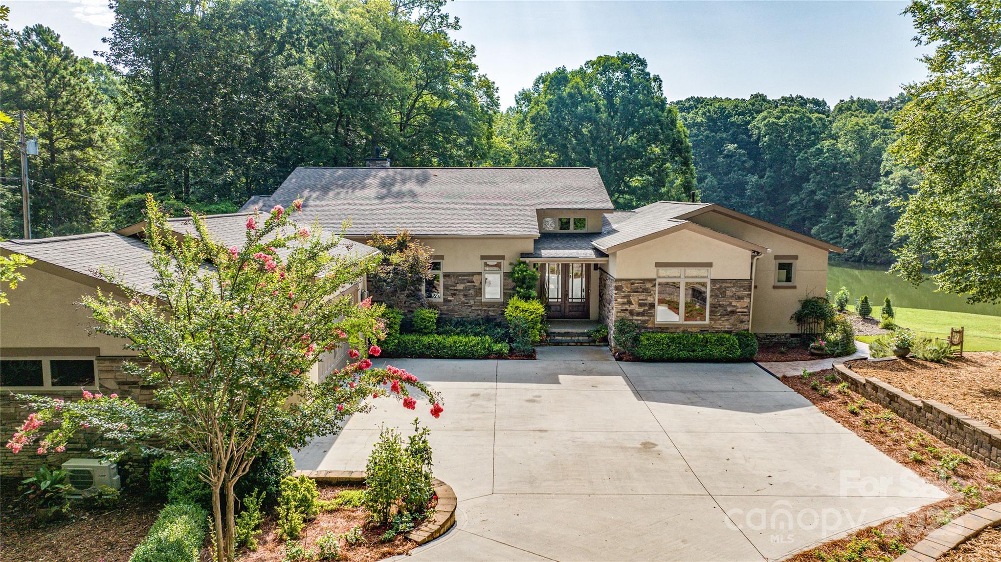 Lochaven Estates - Residential