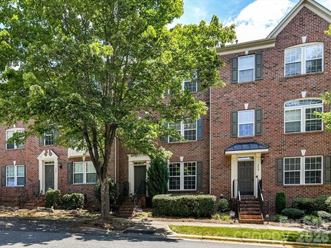 Photo of 756 Naramore Street, Davidson, NC 28036 (MLS # 4284333)
