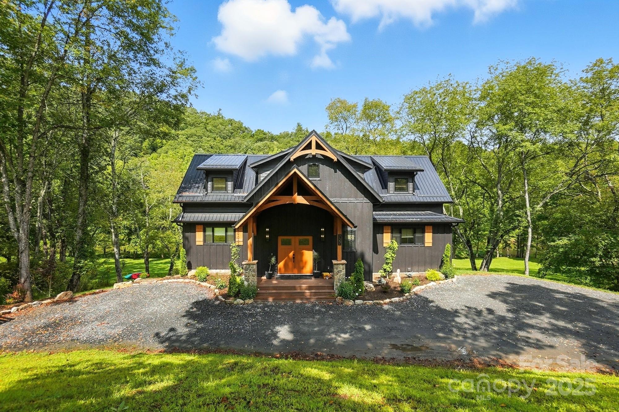 727 Riverwind Drive