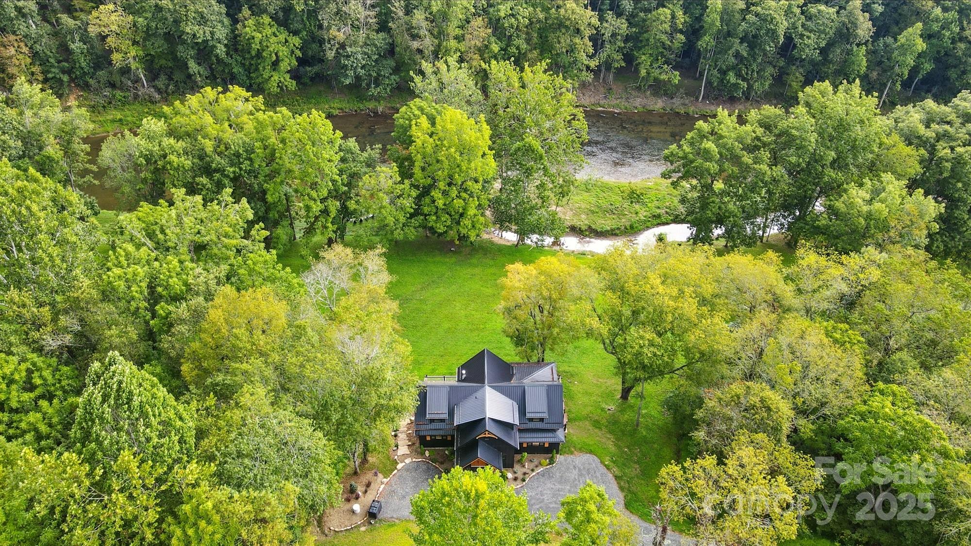 727 Riverwind Drive