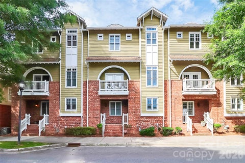 Photo of 332 Magnolia Avenue, Charlotte, NC 28203 (MLS # 4438304)