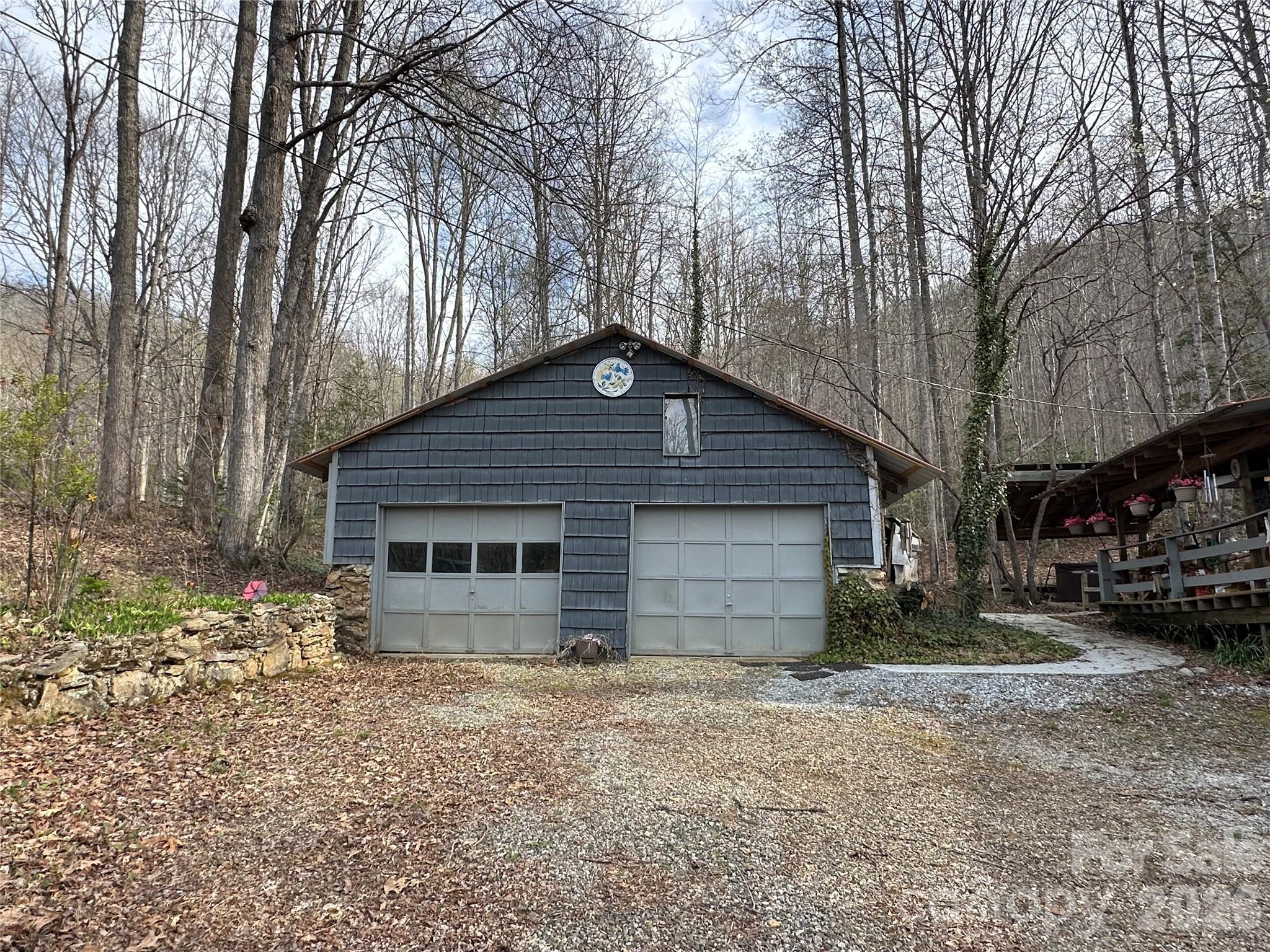 440 Holly Falls Lane