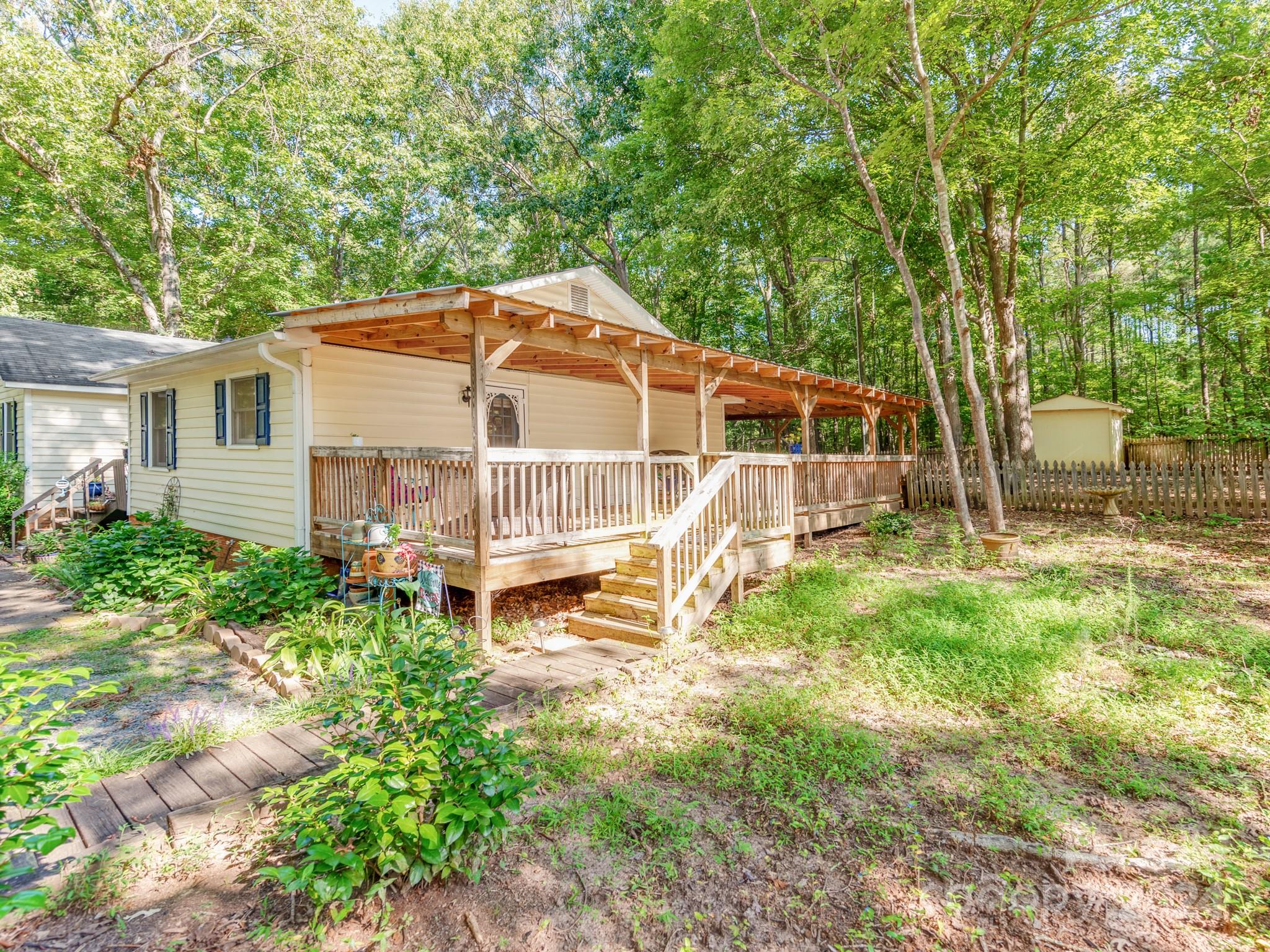 Leisure Acres - Residential