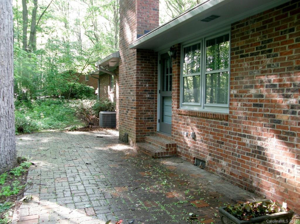 Country Club Hills - Residential