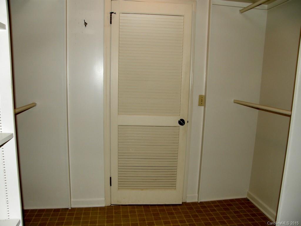 Country Club Hills - Residential