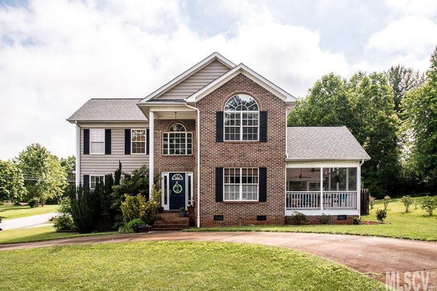 Move-in ready, 3 BR/2.5 BA home conveniently located near Viewmont shopping and dining amenities! Newly updated kitchen includes granite countertops and SS appliances. Beautiful hardwood floors throughout home. AC unit replaced in 2016 and hot water heater replaced in 2017. Home also boasts a 22’x12’ screened porch that looks out onto a spacious, fenced backyard.